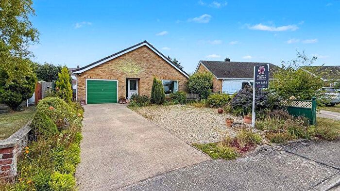 2 Bedroom Detached Bungalow For Sale In The Rise, Navenby, Lincoln, Lincolnshire, LN5