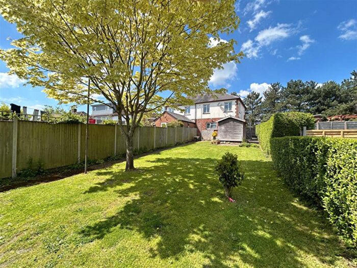 3 Bedroom Semi-Detached House To Rent In Bellfield, Titchfield, Fareham, PO14