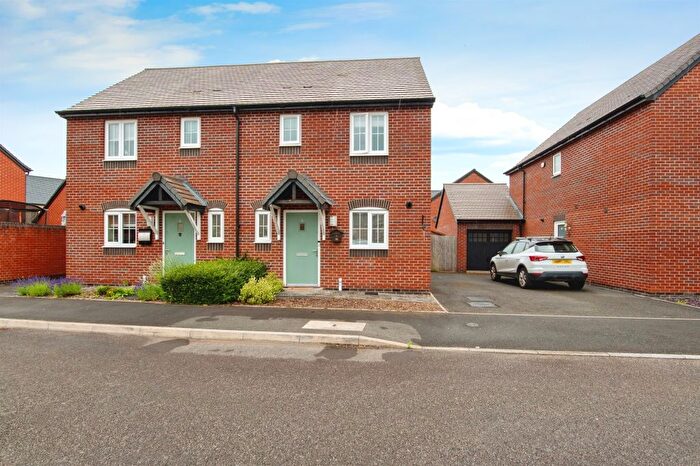 2 Bedroom Semi-Detached House For Sale In Northumbria Close, Kempsey, Worcester, WR5