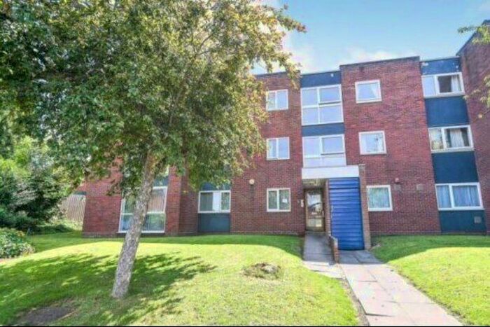 2 Bedroom Flat To Rent In Gravelly Hill, Birmingham, B23