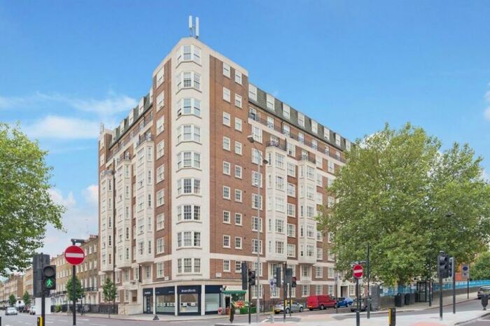 Flat To Rent In Ivor Court, Gloucester Place, NW1