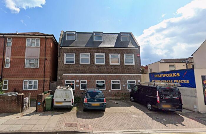 1 Bedroom Flat To Rent In New Road, Portsmouth, PO2