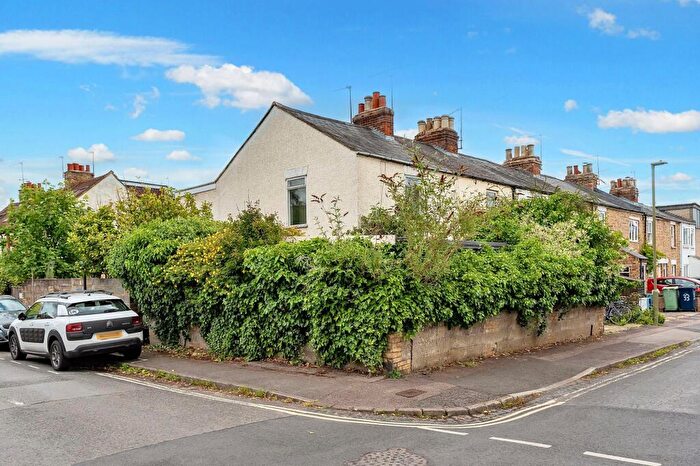 3 Bedroom End Of Terrace House For Sale In Percy Street, Oxford, OX4