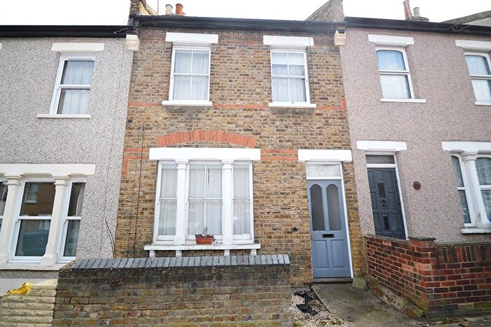 2 Bedroom Terraced House For Sale In Speranza Street, London, SE18