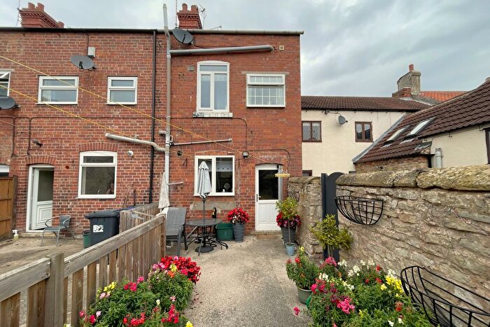 3 Bedroom Terraced House For Sale In Westgate, Tickhill, Doncaster, DN11