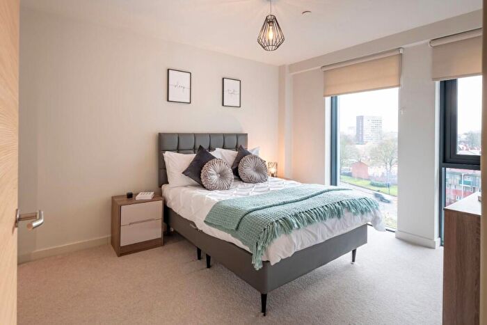 3 Bedroom Apartment To Rent In Ellesmere Street, Manchester, Greater Manchester, M15