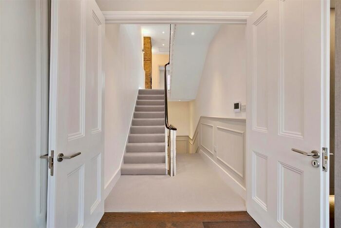 2 Bedroom Flat To Rent In Birchington Road, Crouch End, London, N8