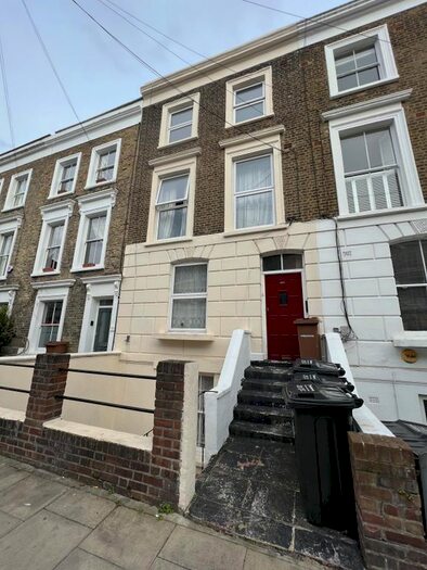 3 Bedroom Flat To Rent In Shakspeare Walk, London, N16