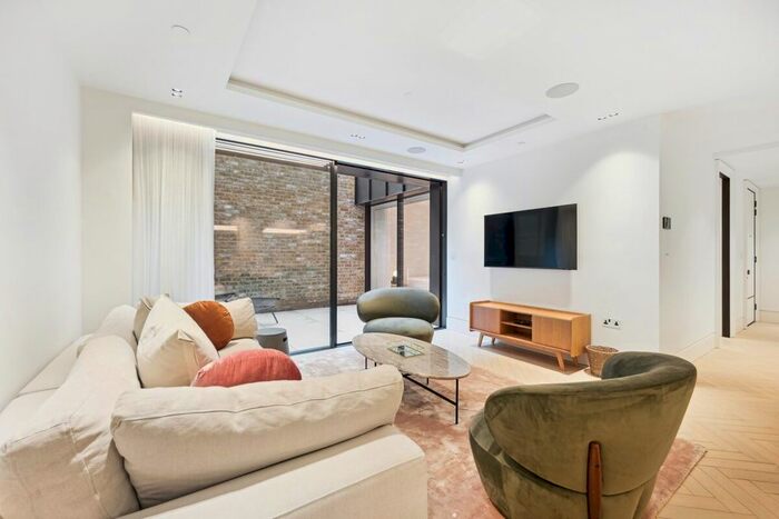 1 Bedroom Flat To Rent In Park Crescent, Marylebone, W1B