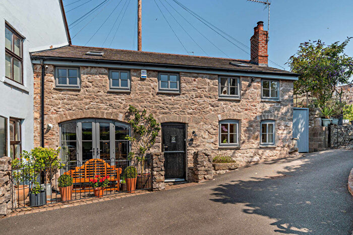 2 Bedroom End Of Terrace House For Sale In Upper Clwyd Street, Ruthin, LL15