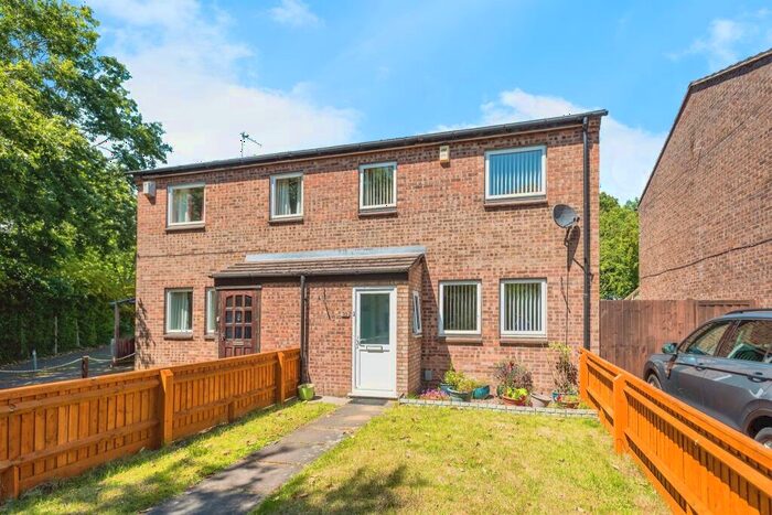 3 Bedroom Semi-Detached House For Sale In Brocklesby Road, Oxford, OX4