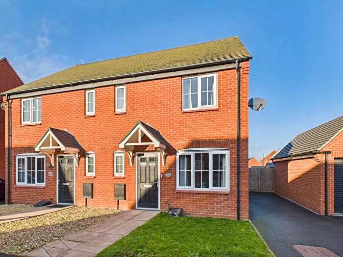 3 Bedroom Semi-Detached House For Sale In Lulworth Road, Boulton Moor, DE24