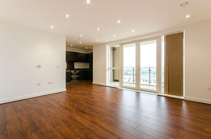 2 Bedroom Flat To Rent In Henry Darlot Drive, Mill Hill, London, NW7