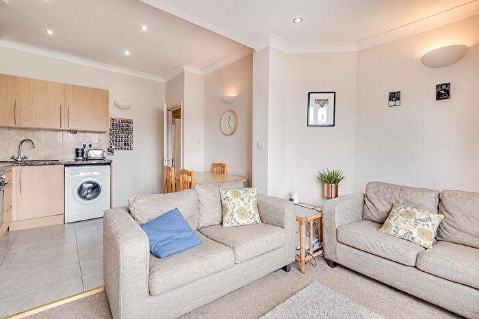 3 Bedroom Apartment To Rent In Broadley Terrace, Marylebone, London, NW1