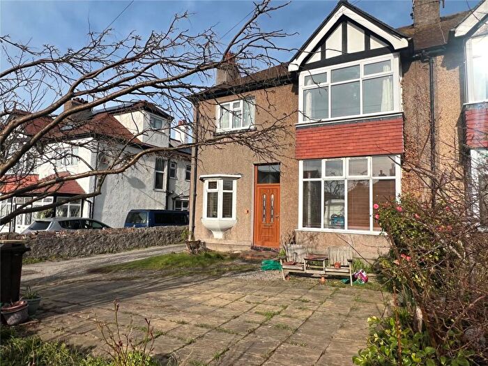 3 Bedroom Flat For Sale In Brompton Avenue, Rhos On Sea, Colwyn Bay, Conwy, LL28