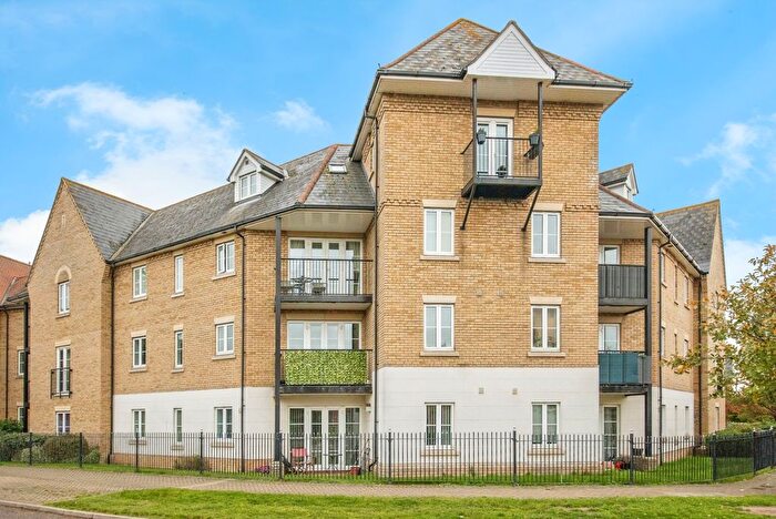 2 Bedroom Flat For Sale In Alnesbourn Crescent, Ipswich, Suffolk, IP3