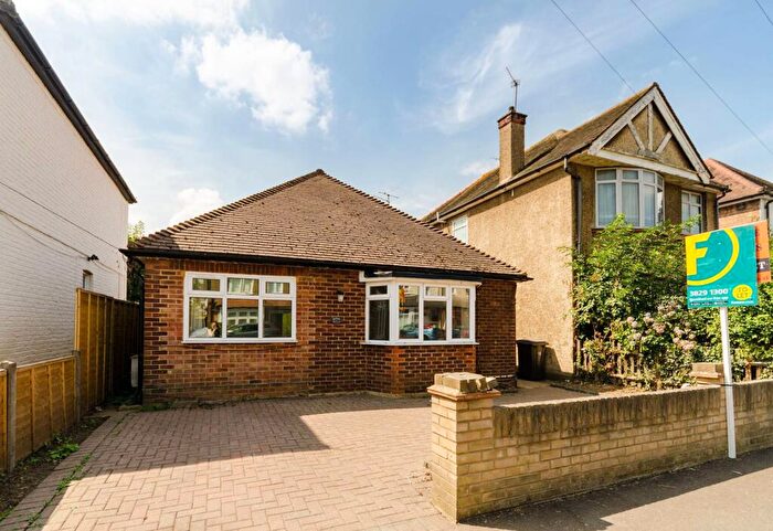 4 Bedroom Bungalow To Rent In Tolworth Park Road, Surbiton, KT6
