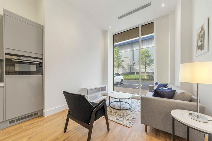 1 Bedroom Flat To Rent In Westgate House, West Gate, London, W5