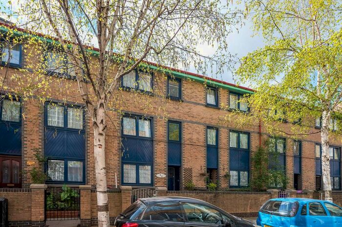 4 Bedroom Property To Rent In Princelet Street, Spitalfields, London, E1