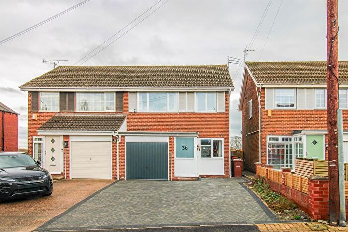 3 Bedroom Semi Detached House For Sale In Castleford Road, Normanton, WF6