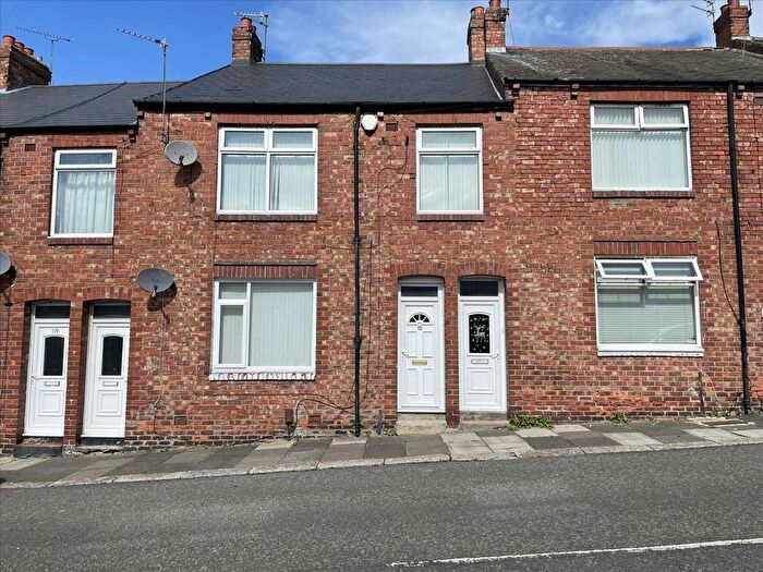 3 Bedroom Flat To Rent In Prince Consort Road, Hebburn, NE31