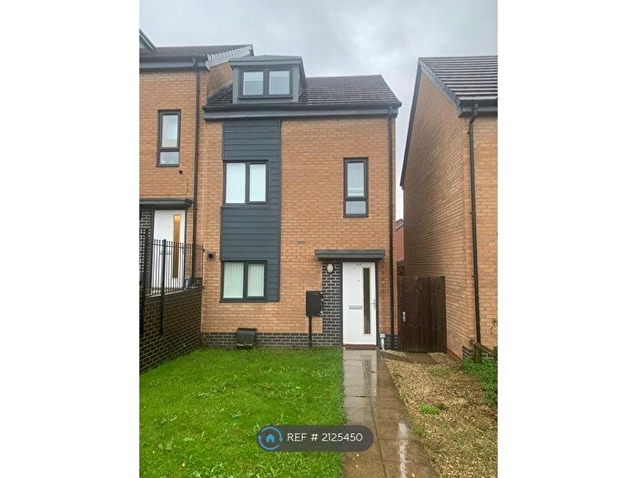 3 Bedroom End Of Terrace House To Rent In Broomhouse Lane, New Edlington, DN12