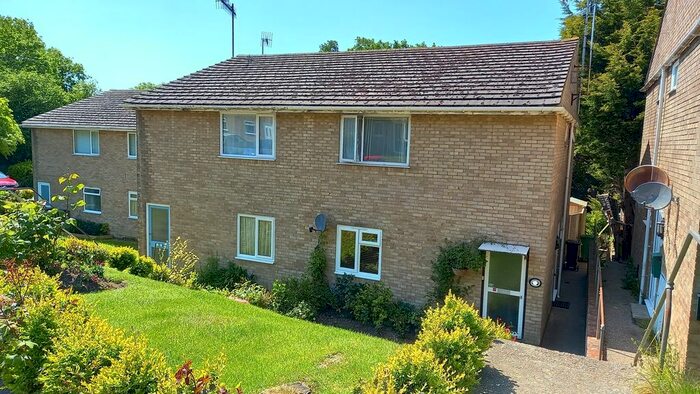 1 Bedroom Flat To Rent In Brackendale, Hastings, TN35