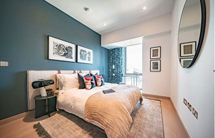 3 Bedroom Apartment To Rent In Embassy Gardens, London, SW11