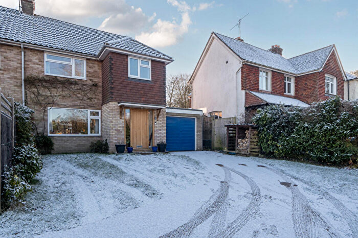 3 Bedroom Semi Detached House For Sale In London Road, Liphook, GU30