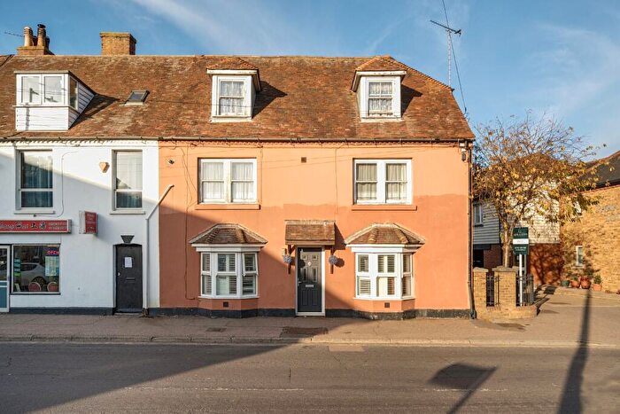 1 Bedroom Ground Maisonette For Sale In Park House, East Street, Faversham, Kent, ME13