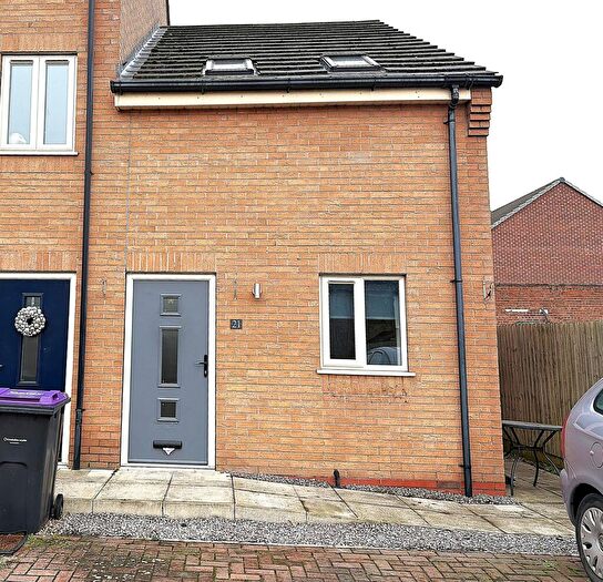 2 Bedroom Town House To Rent In Grace Avenue, North Hykeham, LN6