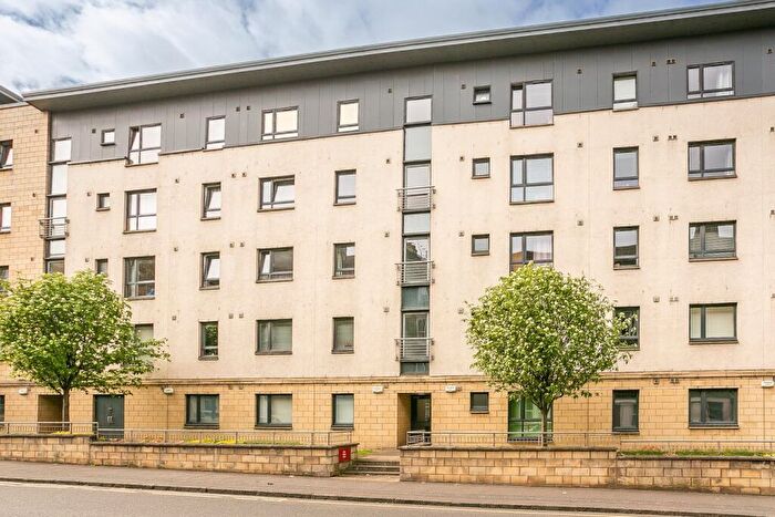 2 Bedroom Apartment For Sale In Newhaven Road, Edinburgh, EH6