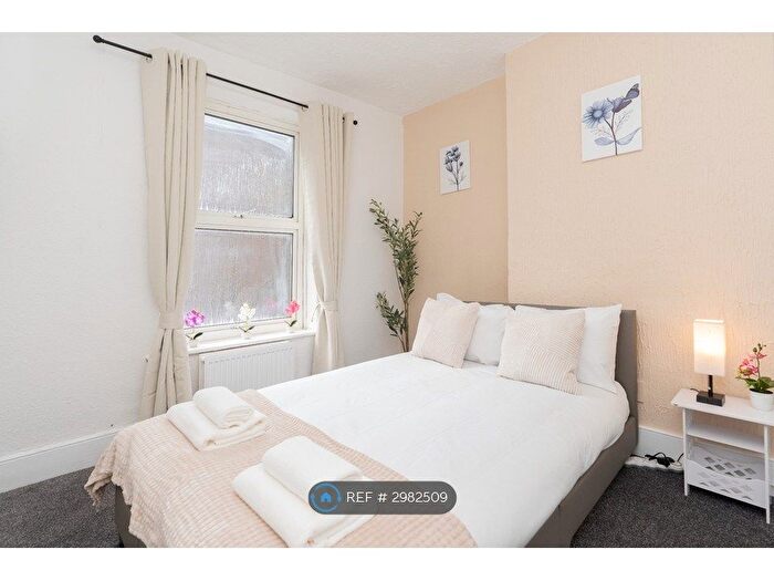 4 Bedroom Semi Detached House To Rent In Seldown Lane, Poole, BH15