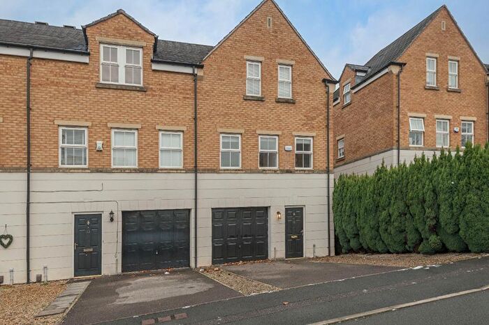 3 Bedroom Town House To Rent In Charnley Drive, Chapel Allerton, Leeds, LS7