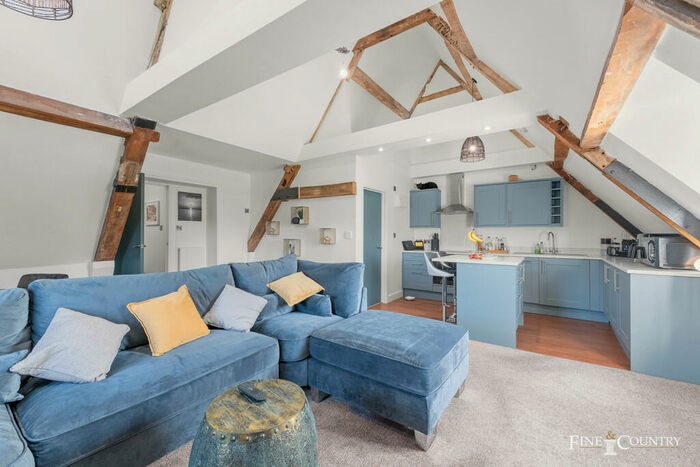 1 Bedroom Apartment For Sale In South Luffenham, LE15