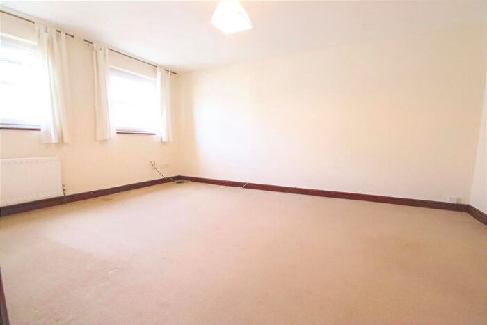 2 Bedroom Flat To Rent In Catharine Street Cambridge, CB1