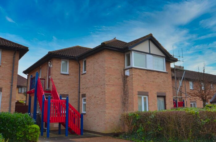 1 Bedroom Property To Rent In Pomander Crescent, Walnut Tree MK7