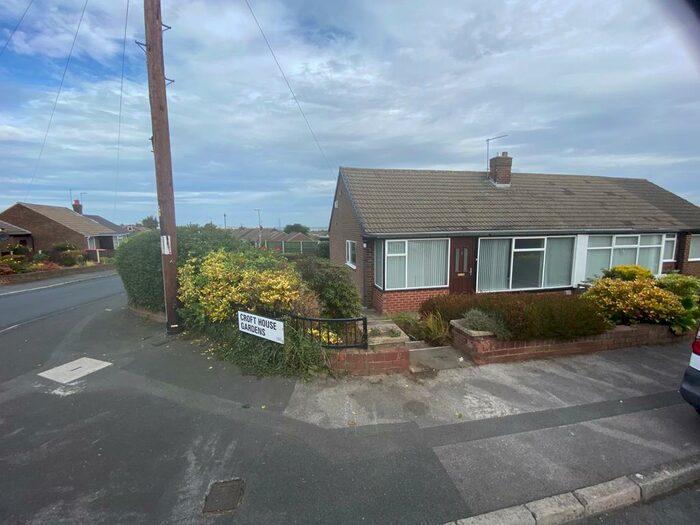 2 Bedroom Bungalow To Rent In Croft House Gardens, Morley, Leeds, LS27