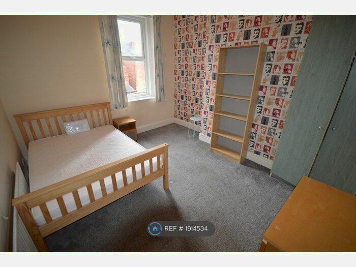 5 Bedroom Terraced House To Rent In Mundella Terrace, Newcastle Upon Tyne, NE6