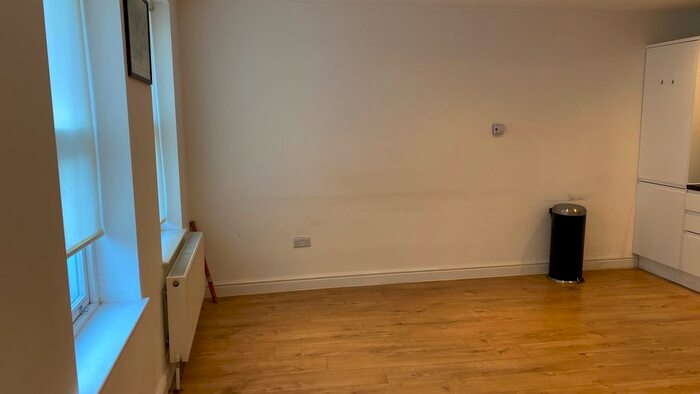 1 Bedroom Flat To Rent In Walters Yard, Bromley, BR1