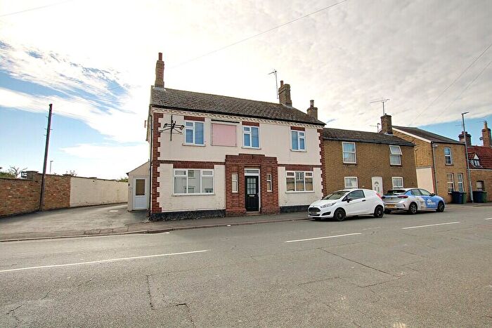 5 Bedroom Semi-Detached House To Rent In High Street, Chatteris, PE16