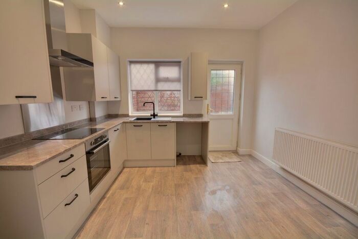 2 Bedroom Terraced House To Rent In Lime Tree Avenue, Pontefract, WF8