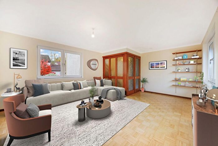 4 Bedroom Detached House For Sale In Burnside Park, Balerno, Edinburgh, EH14