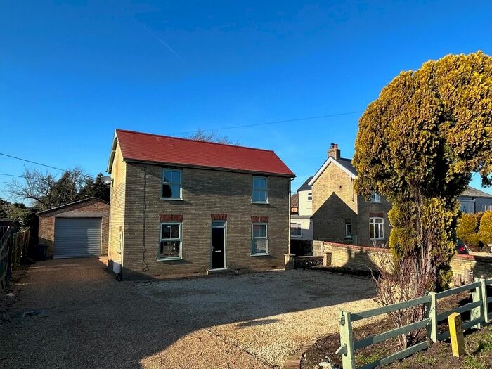 3 Bedroom Detached House For Sale In Herne Road, Ramsey, Huntingdon, PE26