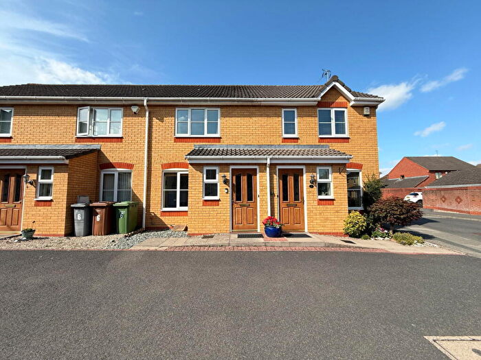 2 Bedroom Terraced House For Sale In Finmere Way, Shirley, B90