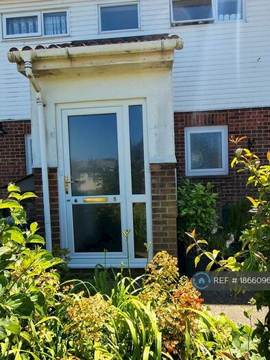 1 Bedroom Flat To Rent In Bramblefield Close, Longfield, DA3