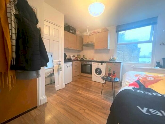 Studio To Rent In Buckley Road, London, NW6