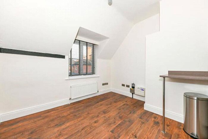 2 Bedroom Apartment To Rent In Park Street, Guildford, GU1
