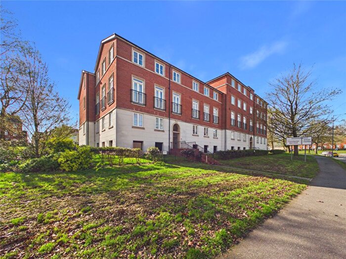 2 Bedroom Flat To Rent In Circular Road South, Colchester, Essex, CO2