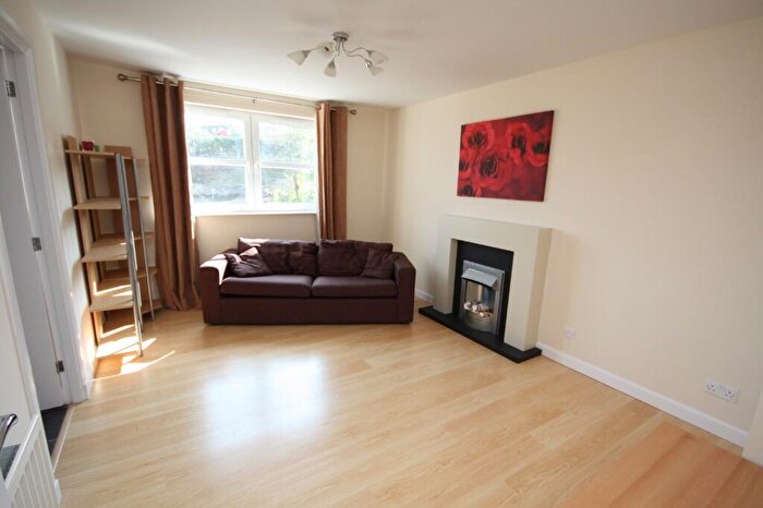 2 Bedroom Flat To Rent In South College Street, City Centre, Aberdeen, AB11